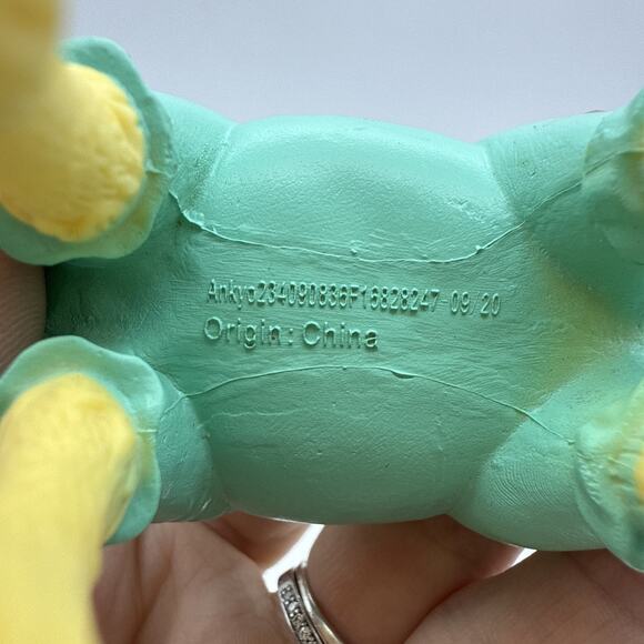 Animal Figures Cake Topper Giraffe In Blue PJs and Elephant in Pink Set of 2 - Picture 7 of 9